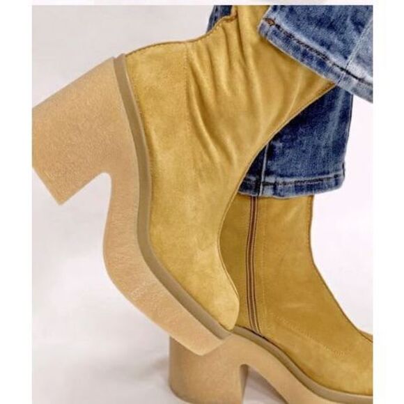 Free People Gigi Suede Boots Size 39 - Picture 1 of 6